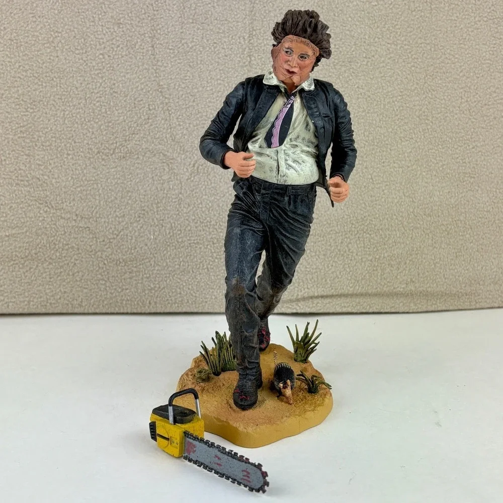 NECA Cult Classics Series 2 Texas Chainsaw Massacre Leatherface 2005‎ LOOSE